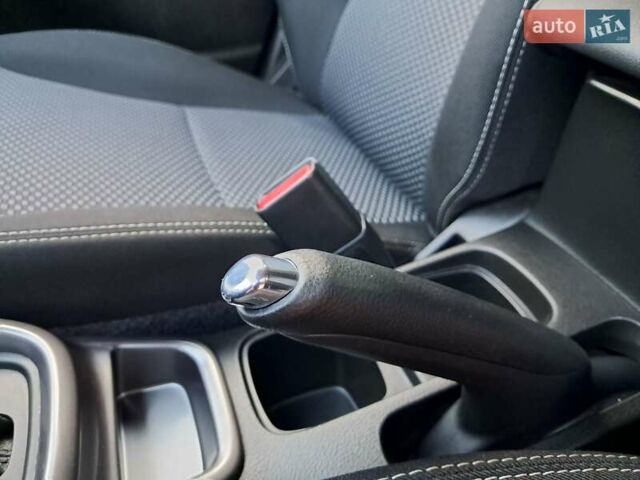 Серый Сузуки Витара, объемом двигателя 1.37 л и пробегом 17 тыс. км за 18600 $, фото 40 на Automoto.ua