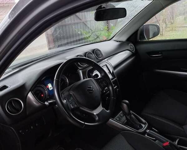 Серый Сузуки Витара, объемом двигателя 1.37 л и пробегом 60 тыс. км за 13700 $, фото 4 на Automoto.ua