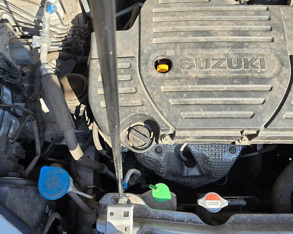 Серый Сузуки Витара, объемом двигателя 1.59 л и пробегом 55 тыс. км за 17800 $, фото 12 на Automoto.ua