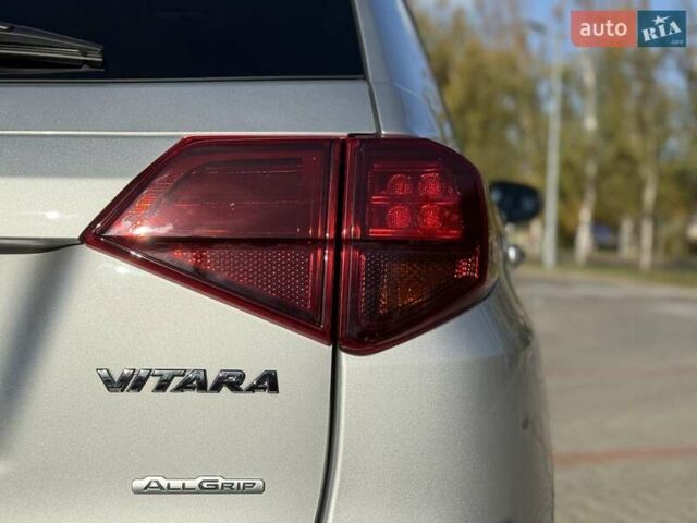 Серый Сузуки Витара, объемом двигателя 1.59 л и пробегом 39 тыс. км за 19900 $, фото 16 на Automoto.ua