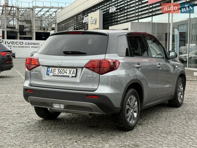 Сірий Сузукі Вітара, об'ємом двигуна 1.59 л та пробігом 35 тис. км за 19500 $, фото 9 на Automoto.ua