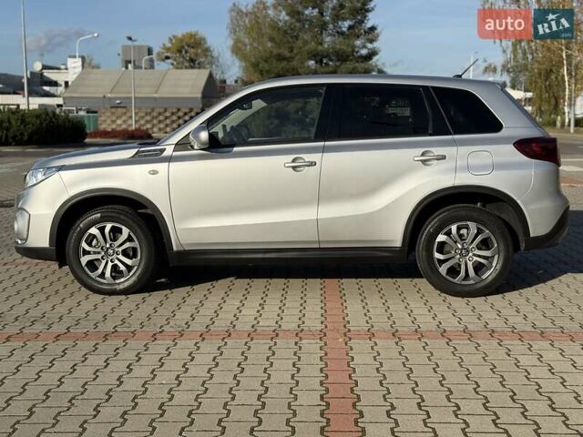 Серый Сузуки Витара, объемом двигателя 1.59 л и пробегом 39 тыс. км за 19900 $, фото 8 на Automoto.ua