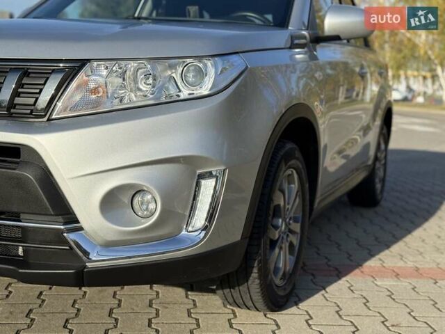 Серый Сузуки Витара, объемом двигателя 1.59 л и пробегом 39 тыс. км за 19900 $, фото 34 на Automoto.ua