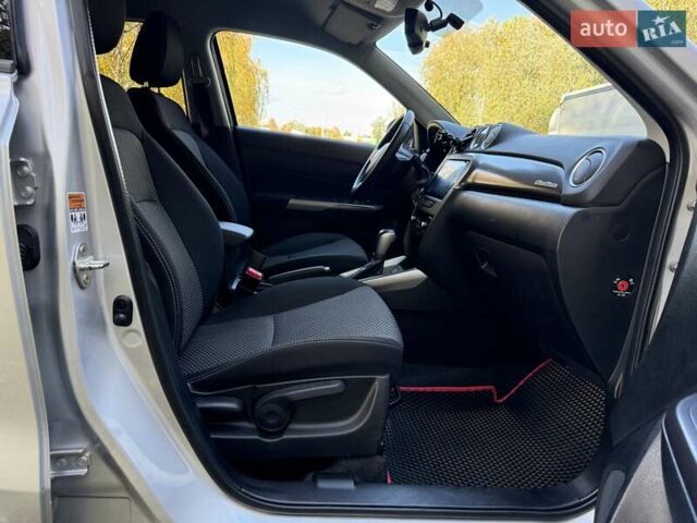 Серый Сузуки Витара, объемом двигателя 1.59 л и пробегом 39 тыс. км за 19900 $, фото 55 на Automoto.ua