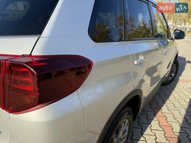 Серый Сузуки Витара, объемом двигателя 1.59 л и пробегом 39 тыс. км за 19900 $, фото 19 на Automoto.ua