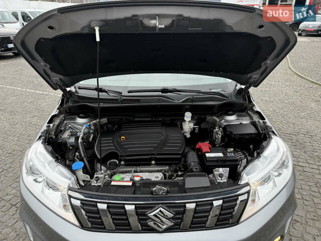 Сірий Сузукі Вітара, об'ємом двигуна 1.59 л та пробігом 35 тис. км за 19500 $, фото 30 на Automoto.ua