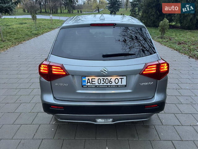 Серый Сузуки Витара, объемом двигателя 1.59 л и пробегом 11 тыс. км за 20400 $, фото 16 на Automoto.ua