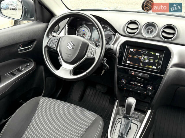 Сірий Сузукі Вітара, об'ємом двигуна 1.59 л та пробігом 35 тис. км за 19500 $, фото 15 на Automoto.ua