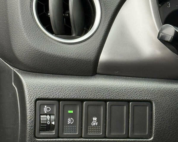 Сірий Сузукі Вітара, об'ємом двигуна 1.59 л та пробігом 35 тис. км за 19500 $, фото 21 на Automoto.ua