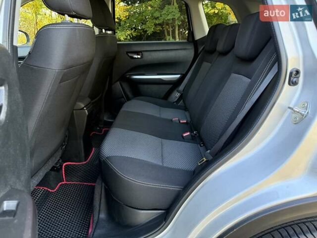 Серый Сузуки Витара, объемом двигателя 1.59 л и пробегом 39 тыс. км за 19900 $, фото 49 на Automoto.ua