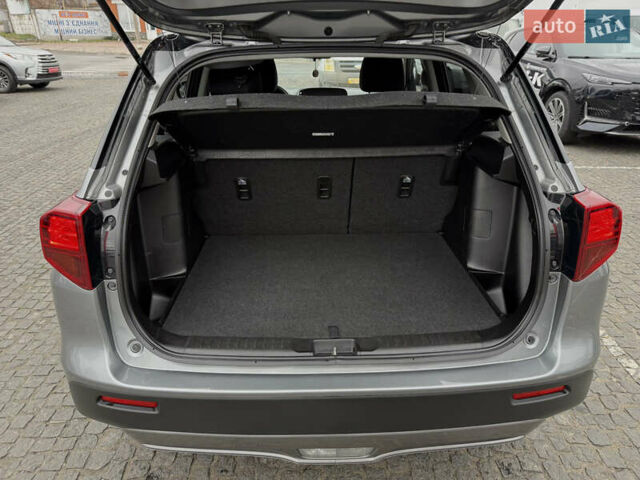 Сірий Сузукі Вітара, об'ємом двигуна 1.59 л та пробігом 35 тис. км за 19500 $, фото 28 на Automoto.ua