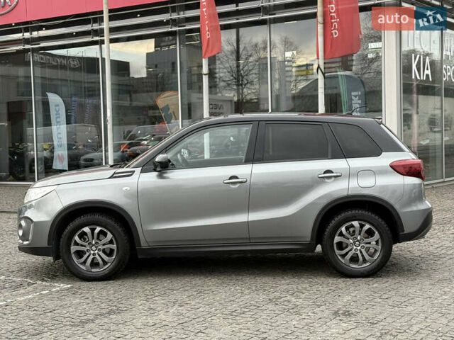 Сірий Сузукі Вітара, об'ємом двигуна 1.59 л та пробігом 35 тис. км за 19500 $, фото 10 на Automoto.ua