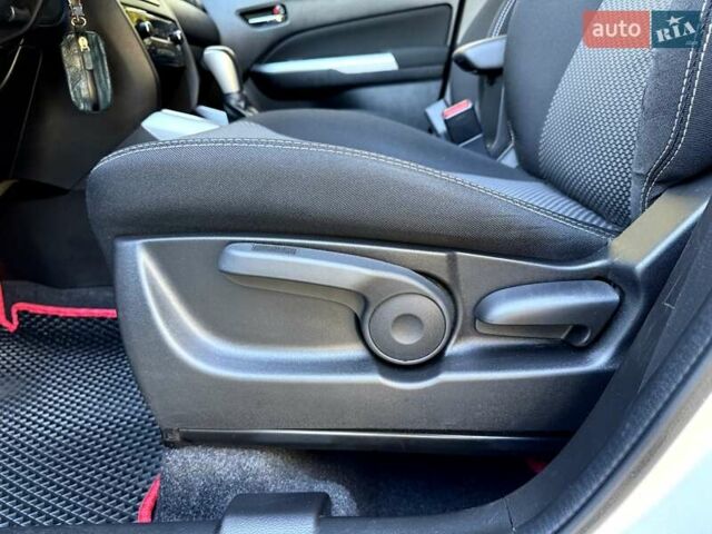 Серый Сузуки Витара, объемом двигателя 1.59 л и пробегом 39 тыс. км за 19900 $, фото 40 на Automoto.ua