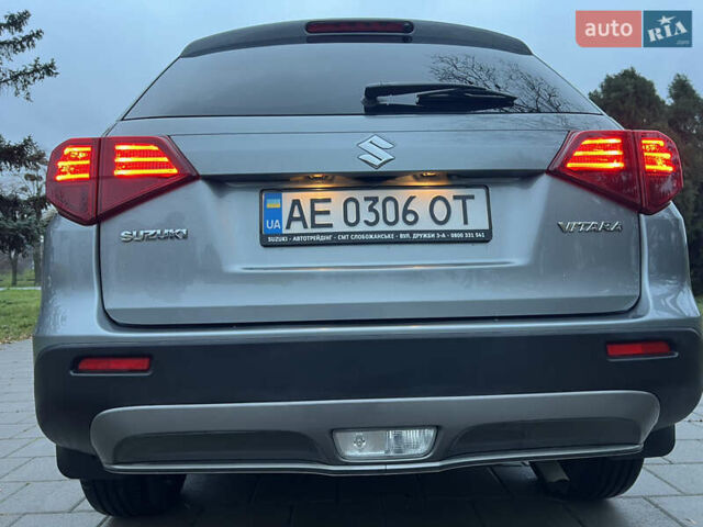 Серый Сузуки Витара, объемом двигателя 1.59 л и пробегом 11 тыс. км за 20400 $, фото 13 на Automoto.ua