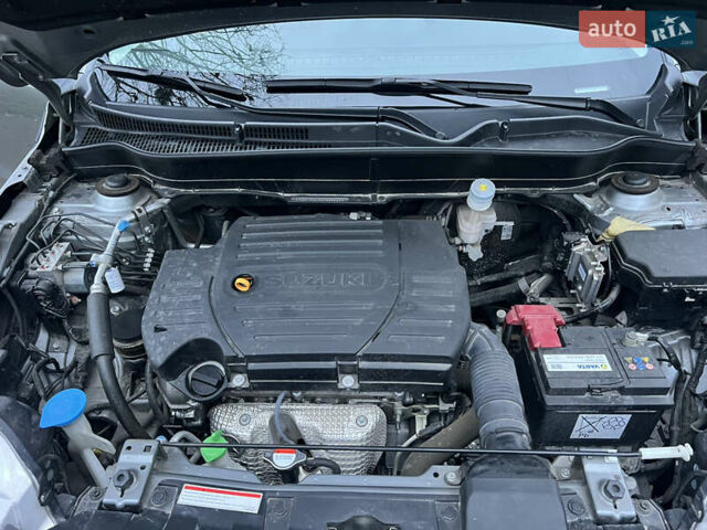 Серый Сузуки Витара, объемом двигателя 1.59 л и пробегом 11 тыс. км за 20400 $, фото 23 на Automoto.ua