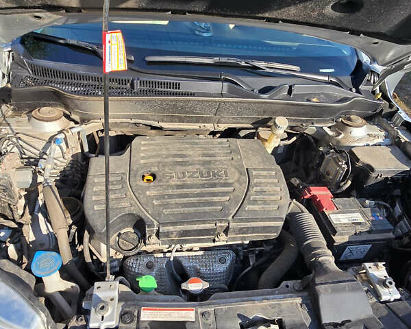 Серый Сузуки Витара, объемом двигателя 1.59 л и пробегом 55 тыс. км за 17800 $, фото 13 на Automoto.ua