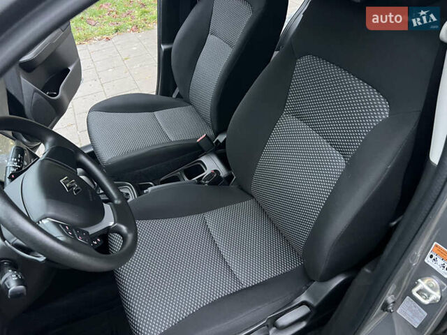 Сірий Сузукі Вітара, об'ємом двигуна 1.59 л та пробігом 11 тис. км за 19900 $, фото 25 на Automoto.ua