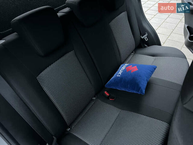 Серый Сузуки Витара, объемом двигателя 1.59 л и пробегом 11 тыс. км за 20400 $, фото 28 на Automoto.ua