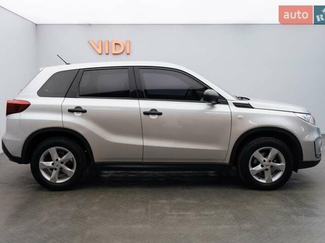 Сірий Сузукі Вітара, об'ємом двигуна 1.59 л та пробігом 86 тис. км за 15560 $, фото 4 на Automoto.ua