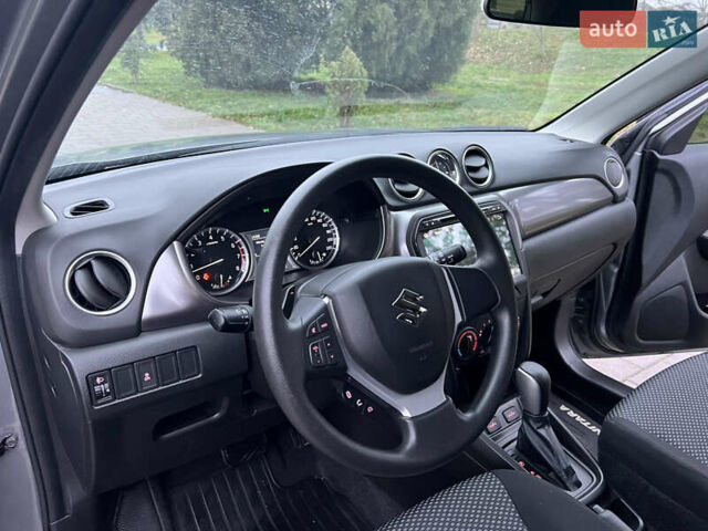 Серый Сузуки Витара, объемом двигателя 1.59 л и пробегом 11 тыс. км за 20400 $, фото 27 на Automoto.ua