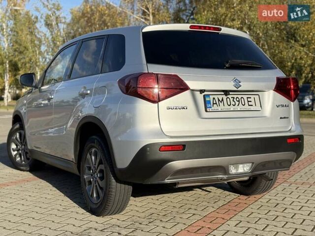 Серый Сузуки Витара, объемом двигателя 1.59 л и пробегом 39 тыс. км за 19900 $, фото 10 на Automoto.ua