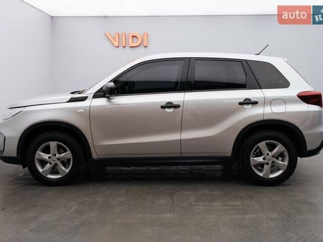 Сірий Сузукі Вітара, об'ємом двигуна 1.59 л та пробігом 86 тис. км за 15560 $, фото 5 на Automoto.ua