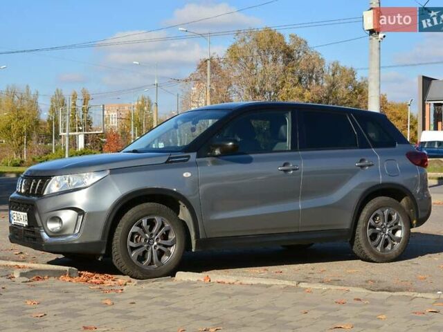 Сірий Сузукі Вітара, об'ємом двигуна 1.59 л та пробігом 35 тис. км за 19500 $, фото 3 на Automoto.ua