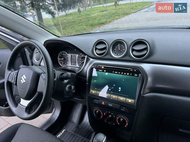 Сірий Сузукі Вітара, об'ємом двигуна 1.59 л та пробігом 11 тис. км за 19900 $, фото 28 на Automoto.ua