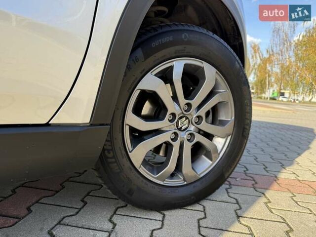 Серый Сузуки Витара, объемом двигателя 1.59 л и пробегом 39 тыс. км за 19900 $, фото 21 на Automoto.ua