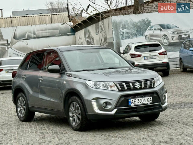 Сірий Сузукі Вітара, об'ємом двигуна 1.59 л та пробігом 35 тис. км за 19500 $, фото 3 на Automoto.ua