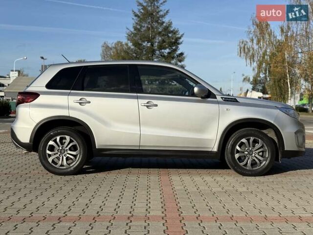 Серый Сузуки Витара, объемом двигателя 1.59 л и пробегом 39 тыс. км за 19900 $, фото 23 на Automoto.ua