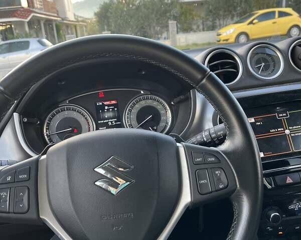 Серый Сузуки Витара, объемом двигателя 1.59 л и пробегом 45 тыс. км за 21000 $, фото 4 на Automoto.ua