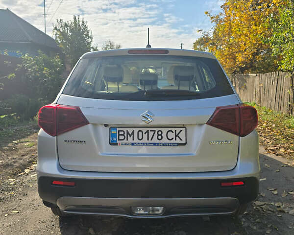 Серый Сузуки Витара, объемом двигателя 1.59 л и пробегом 55 тыс. км за 17800 $, фото 2 на Automoto.ua