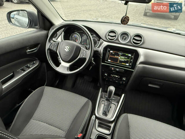 Сірий Сузукі Вітара, об'ємом двигуна 1.59 л та пробігом 35 тис. км за 19500 $, фото 13 на Automoto.ua