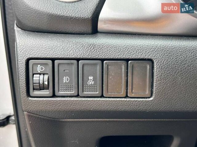 Серый Сузуки Витара, объемом двигателя 1.59 л и пробегом 42 тыс. км за 22500 $, фото 20 на Automoto.ua