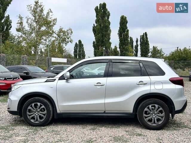 Серый Сузуки Витара, объемом двигателя 1.59 л и пробегом 42 тыс. км за 22500 $, фото 7 на Automoto.ua