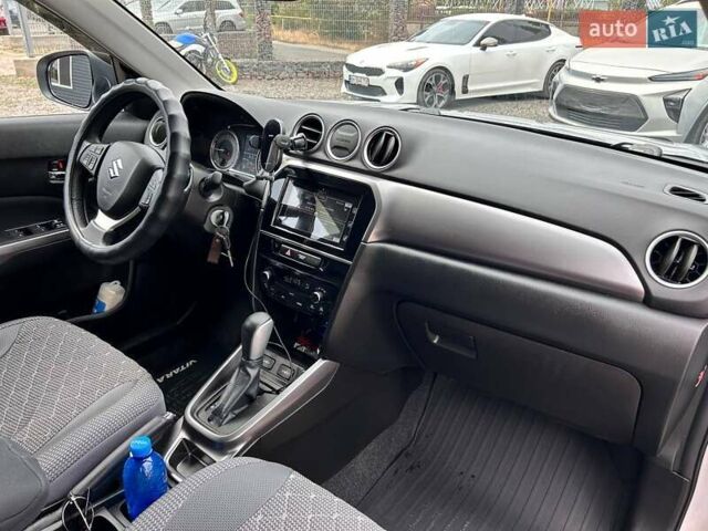 Серый Сузуки Витара, объемом двигателя 1.59 л и пробегом 42 тыс. км за 22500 $, фото 32 на Automoto.ua