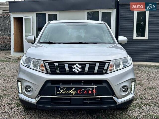 Серый Сузуки Витара, объемом двигателя 1.59 л и пробегом 42 тыс. км за 22500 $, фото 1 на Automoto.ua