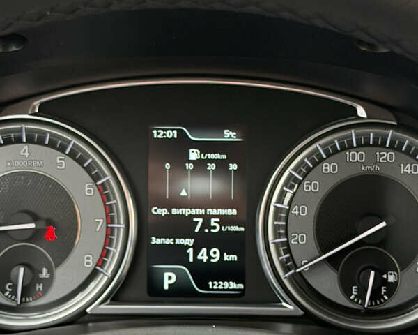 Сірий Сузукі Вітара, об'ємом двигуна 1.37 л та пробігом 11 тис. км за 23800 $, фото 40 на Automoto.ua