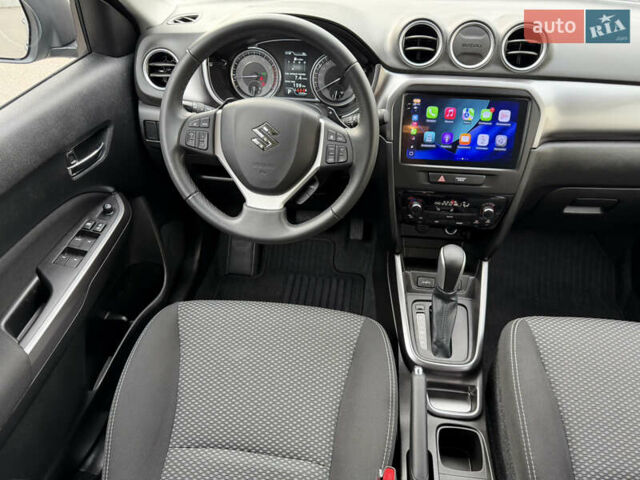 Сірий Сузукі Вітара, об'ємом двигуна 1.37 л та пробігом 11 тис. км за 23800 $, фото 28 на Automoto.ua