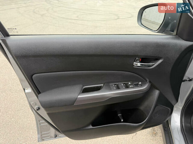 Сірий Сузукі Вітара, об'ємом двигуна 1.37 л та пробігом 11 тис. км за 23800 $, фото 22 на Automoto.ua