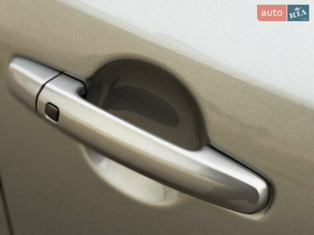 Сірий Сузукі Вітара, об'ємом двигуна 1.37 л та пробігом 11 тис. км за 23800 $, фото 12 на Automoto.ua