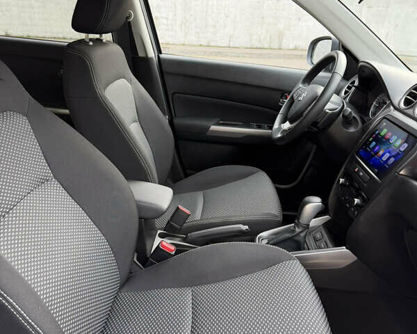 Сірий Сузукі Вітара, об'ємом двигуна 1.37 л та пробігом 11 тис. км за 23800 $, фото 30 на Automoto.ua