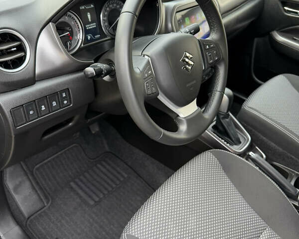 Сірий Сузукі Вітара, об'ємом двигуна 1.37 л та пробігом 11 тис. км за 23800 $, фото 18 на Automoto.ua