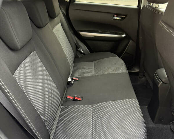 Сірий Сузукі Вітара, об'ємом двигуна 1.37 л та пробігом 11 тис. км за 23800 $, фото 26 на Automoto.ua