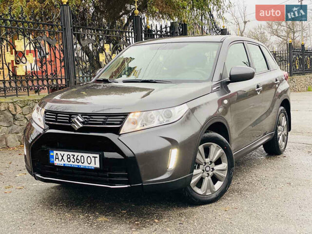 Серый Сузуки Витара, объемом двигателя 1.4 л и пробегом 1 тыс. км за 19500 $, фото 1 на Automoto.ua