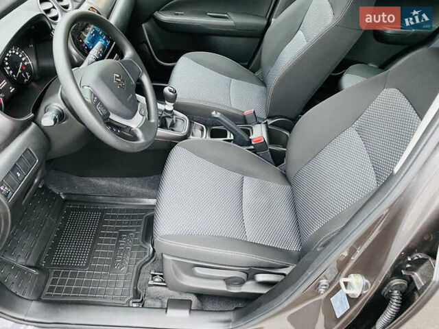 Сірий Сузукі Вітара, об'ємом двигуна 1.4 л та пробігом 1 тис. км за 19500 $, фото 25 на Automoto.ua