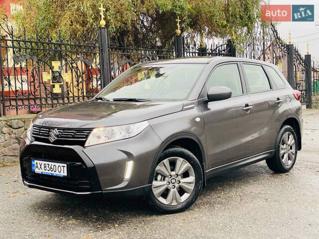 Серый Сузуки Витара, объемом двигателя 1.4 л и пробегом 1 тыс. км за 19500 $, фото 51 на Automoto.ua