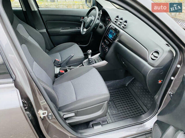 Серый Сузуки Витара, объемом двигателя 1.4 л и пробегом 1 тыс. км за 19500 $, фото 27 на Automoto.ua