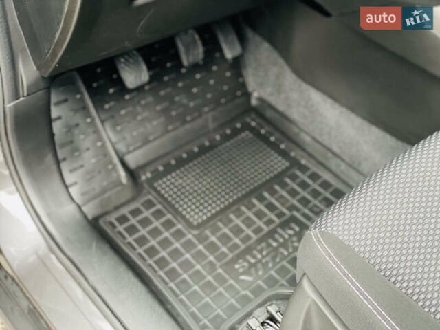 Сірий Сузукі Вітара, об'ємом двигуна 1.4 л та пробігом 1 тис. км за 19500 $, фото 16 на Automoto.ua